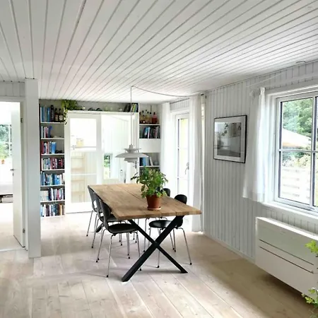 Charming With A Wonderful Orangery Vakantiehuis Ebeltoft
