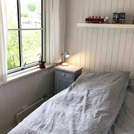 Charming With A Wonderful Orangery 度假居