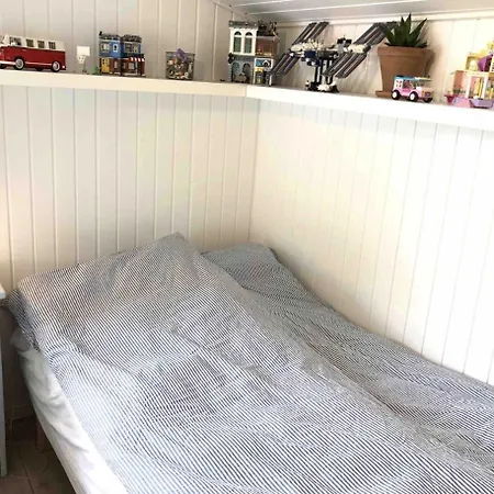 Charming With A Wonderful Orangery 度假居 *