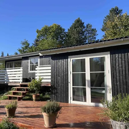 Charming With A Wonderful Orangery 度假居 埃贝尔托夫特