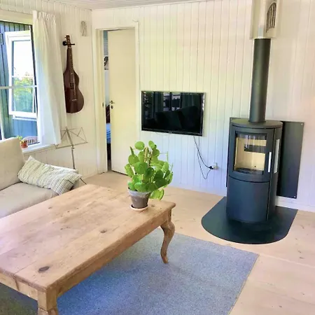 Charming With A Wonderful Orangery 度假居 *