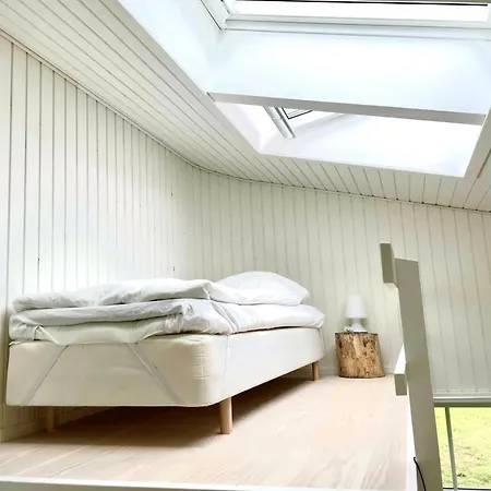 Charming With A Wonderful Orangery Feriehus Ebeltoft
