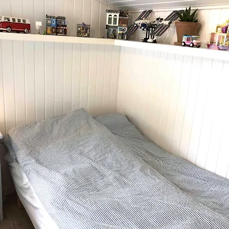 Charming With A Wonderful Orangery 埃贝尔托夫特